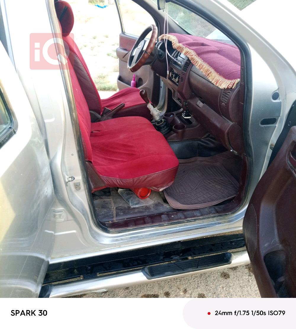 نیسان نەڤارا